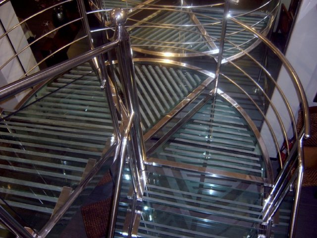 MATEOS-escaleras-metalicas-10